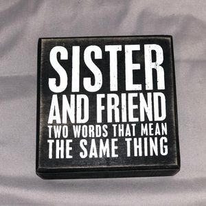 Wooden quote box - Sisters